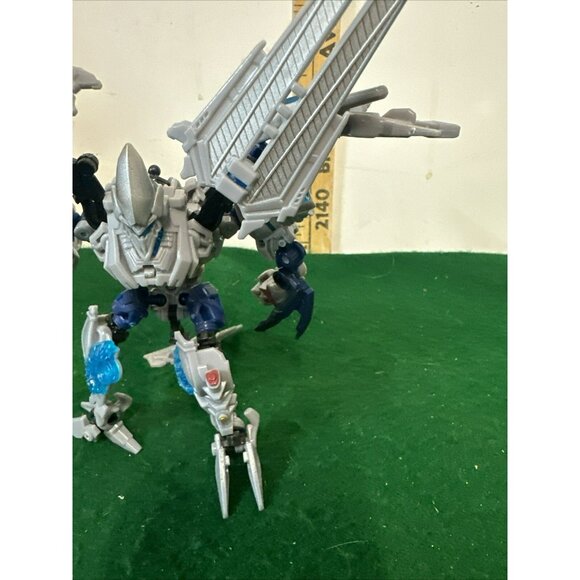 Transformers SOUNDWAVE Revenge Of The Fallen Deluxe Class Figure 2009 - Picture 6 of 10